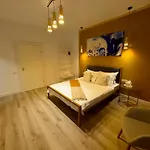 Nian Boutique Köstence