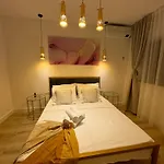 Nian Boutique 4*