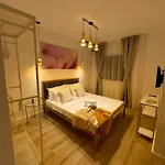 Konukevi Nian Boutique 4*